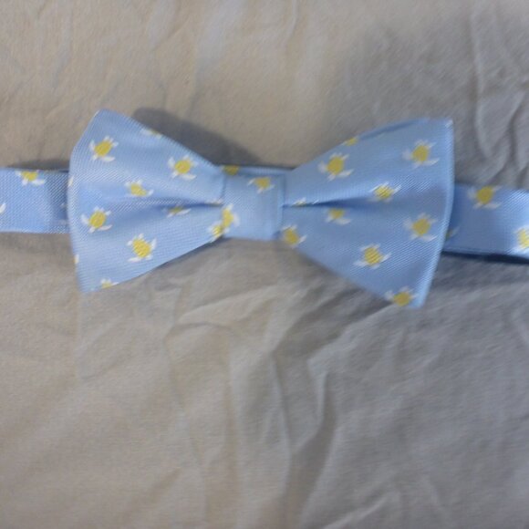 Little Black Tie Sea Turtle Bow Tie - Picture 1 of 5